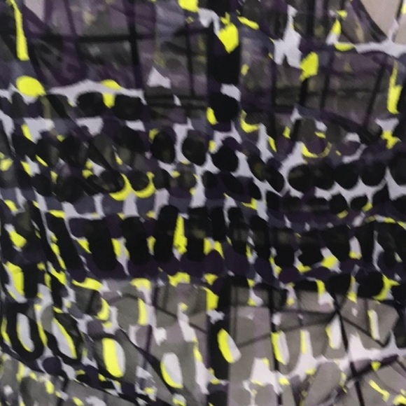 Flounce Silk Blouse - Picture 3 of 4